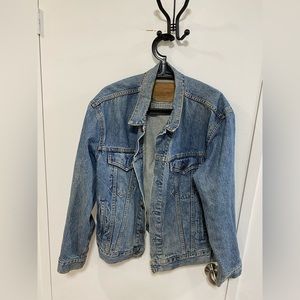 Light blue levis jean jacket